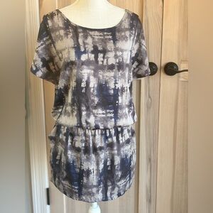 Milky Way Blouson Abstract Mini Dress. Women’s Sz-L Gray | Tie Die | Neutral.